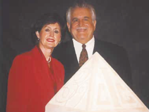 1999 Marietta McCain and Dr. William T. Hold with the CIC Pyramid Sculpture